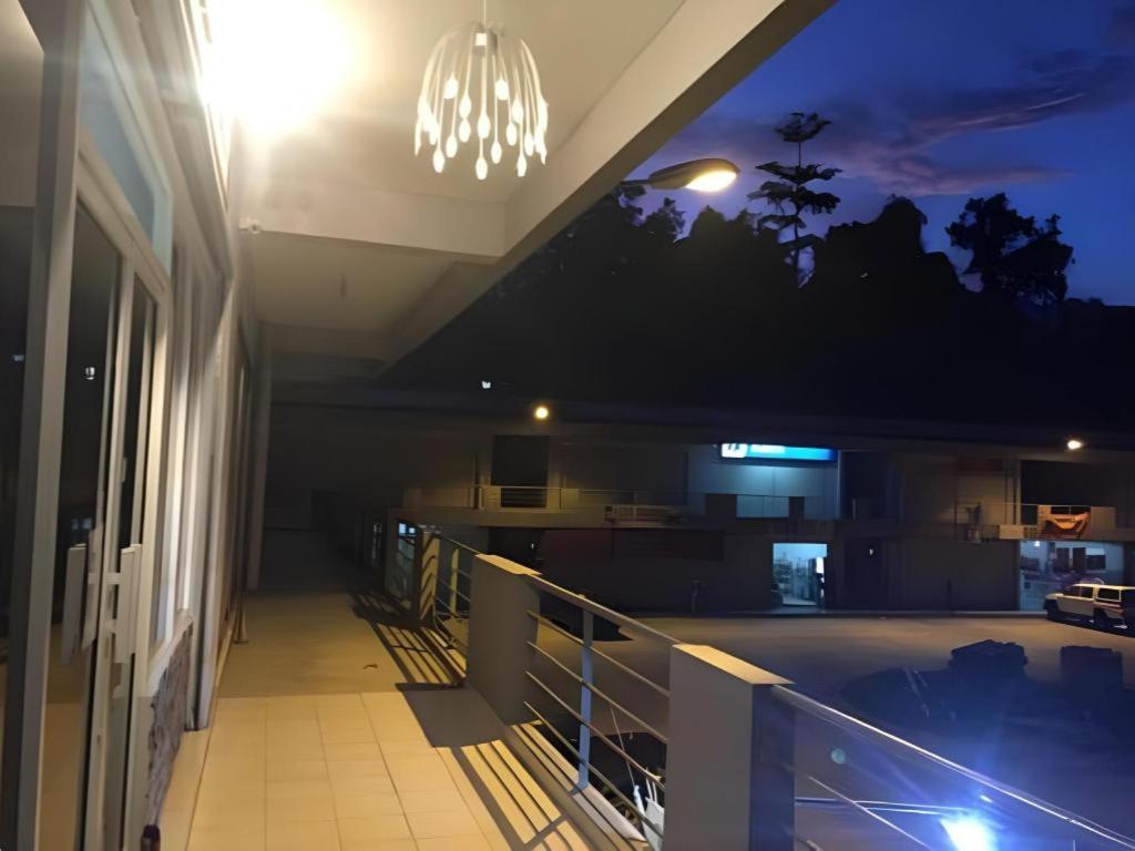 เดอะ เซคกั้น รูม Hotel ราเนา ภายนอก รูปภาพ
