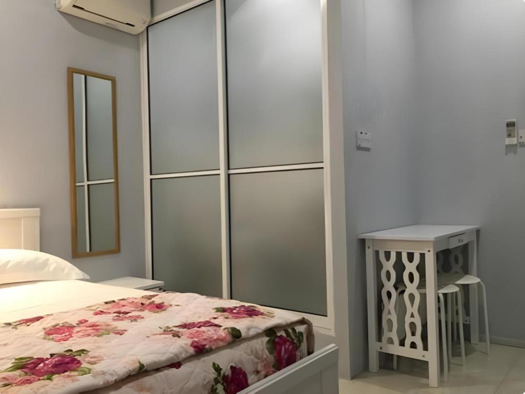 เดอะ เซคกั้น รูม Hotel ราเนา ภายนอก รูปภาพ